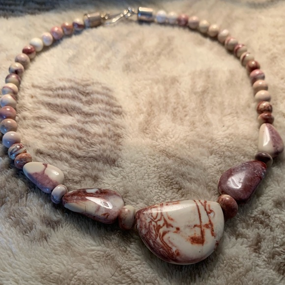 Brown Beige Stone Statement necklace - Picture 5 of 5